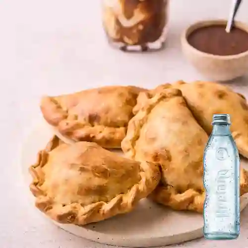 Combo Empanada Argentina + Bretaña