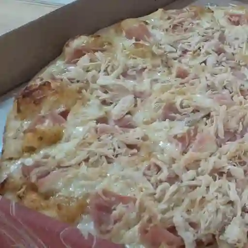 Pizza de Pollo y Jamón Personal