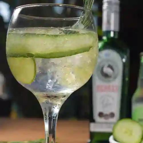 Coctel Gin And Tonic Clásico 12 Oz