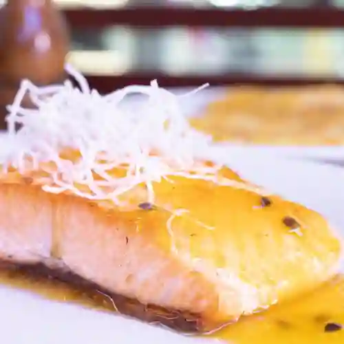 Salmón Maracuyá
