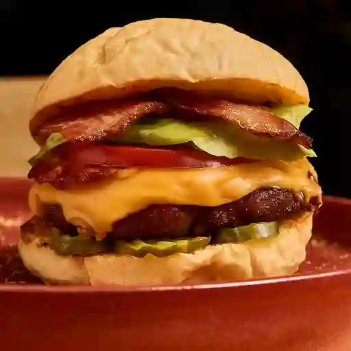 Hamburguesa bacon pepinillos
