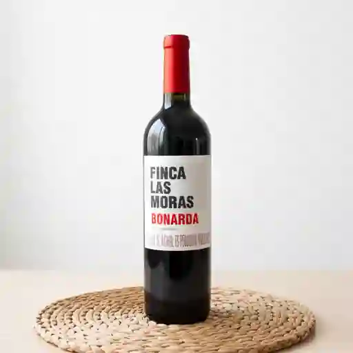 Vino tinto las moras bonarda