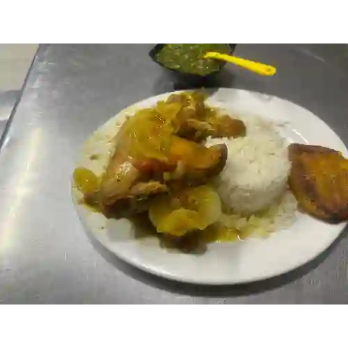 Bandeja con Pollo