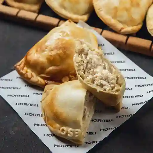 Empanada Trigo Pollo Queso