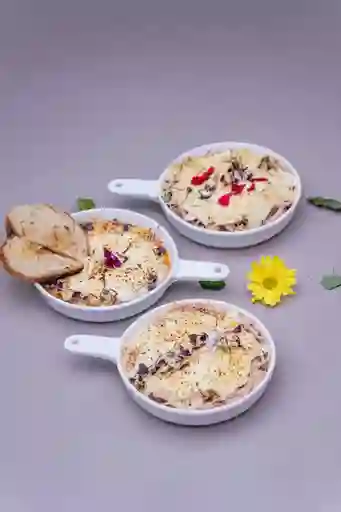 Cacerola los Tres Músicos