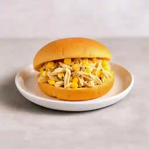 Sanduche Pollo Y Maicitos