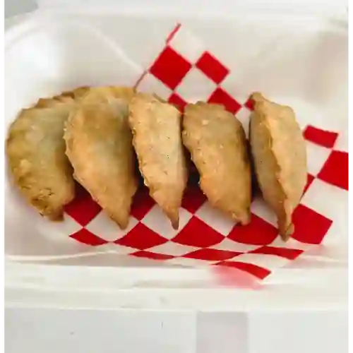 Empanada con Carne X Und