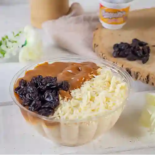 Arroz con Leche Queso Arequipe Uvas