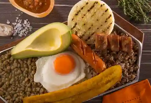 Bandeja Montañera + Limonada