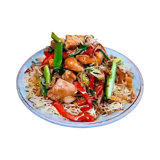 Tallarín Saltado Oriental
