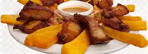 Chicharron con Yuca