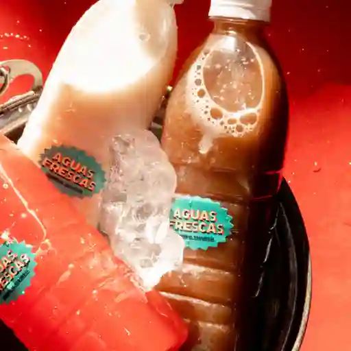 Agua fresca de tamarindo