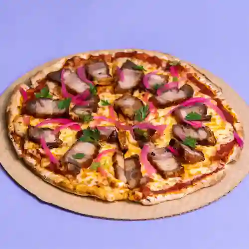 Pizza de Chicharrón Acevichado Mediana