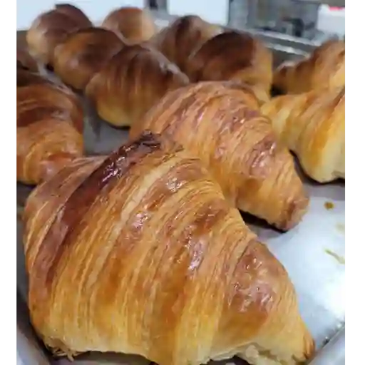 Croissant de mantequilla