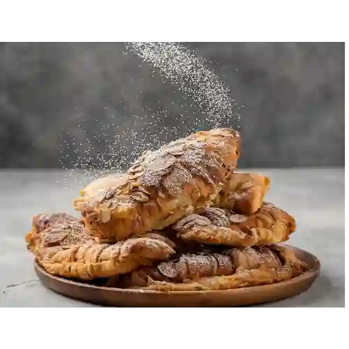 Caja Croissant de Almendras