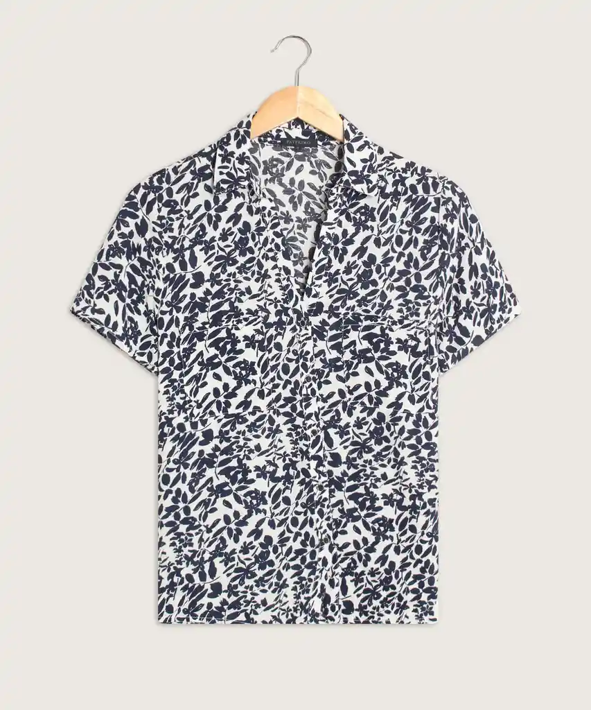 Camisa Manga Corta Con Bolsillos en Frente Estampada