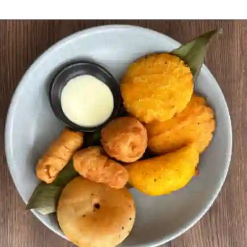 Bandeja de Tipicos