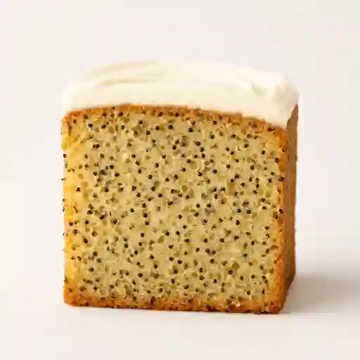 Porción de Torta de Vainilla y Amapola