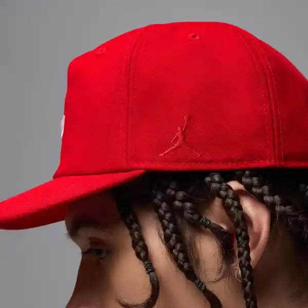 Nike Gorro Hombre Rojo Talla M/L