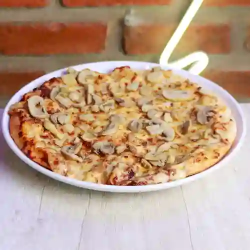 Típica Pollo y Champiñones BBQ