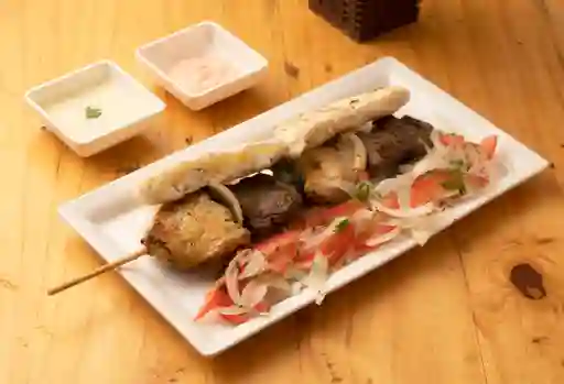 Pincho Carne y Pollo Palito