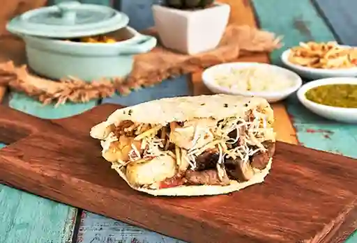Arepa Mixta