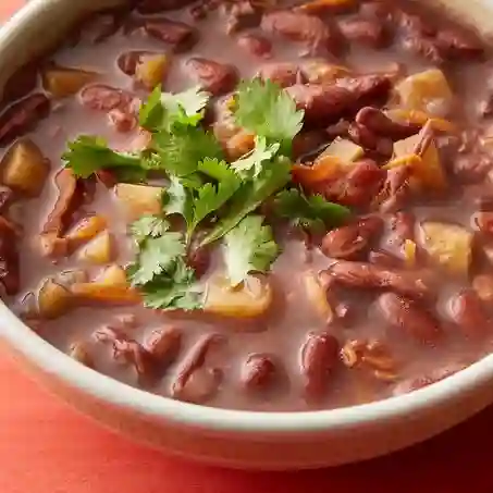 Frijoles con Codillo