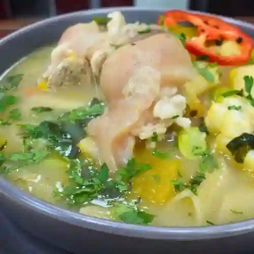 Caldo de Pata de Res