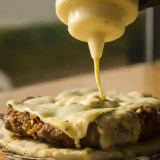 Arepa con Carne Hangar 180 Grs.