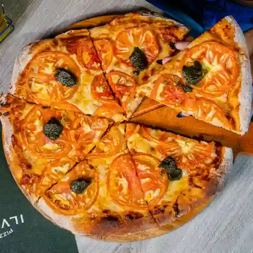 Pizza Napolitana E Pesto