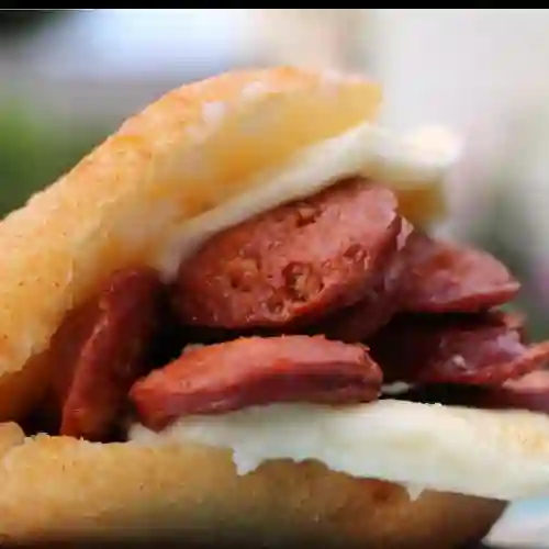 Arepa Queso y Chorizo