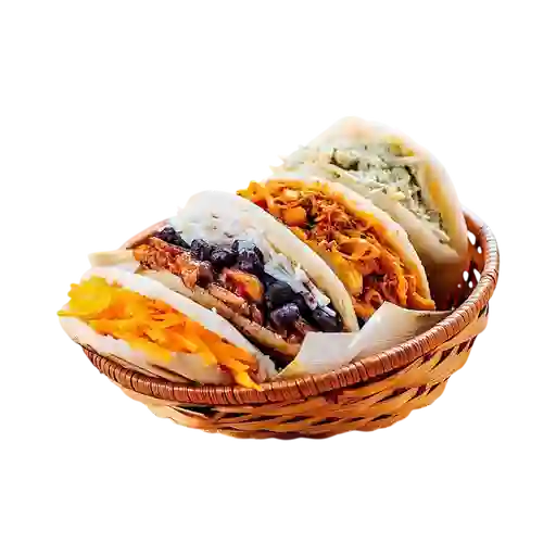 Arepa de Costillas BBQ