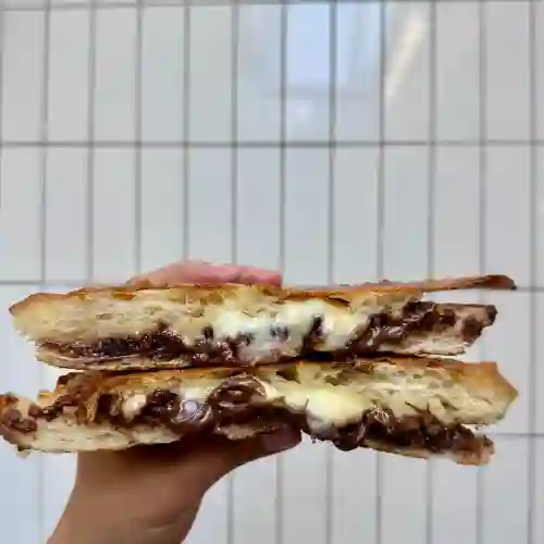 Focaccia Rellena de Queso y Nutella