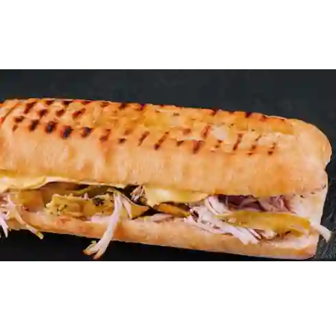 Sándwich Tradicional de Pollo