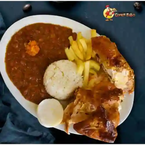 Bandeja Típica con Pollo Asado