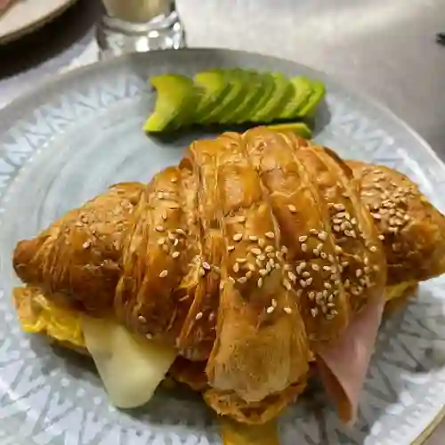 Sándwich Croissant