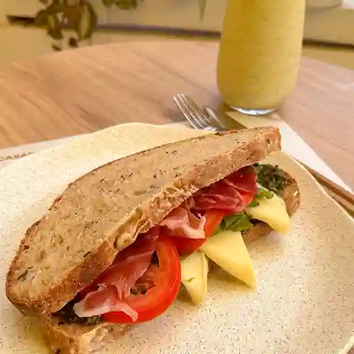 Sándwich Serrano