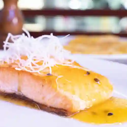 Salmon Maracuya