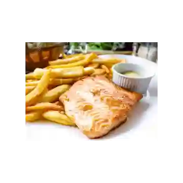 Salmón Gillet/acevichado, Patacón/papas