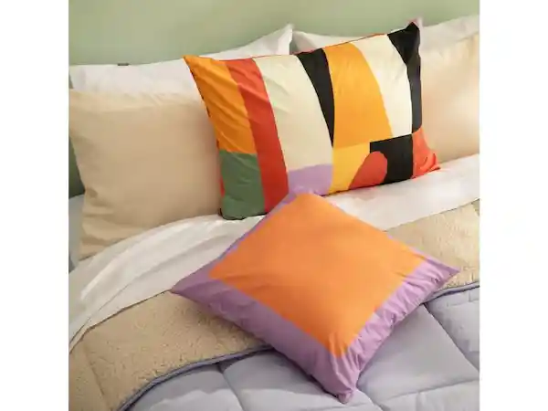 Cojín Con Joven Multicolor 50 x 70 Casaideas