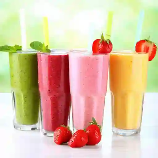 Vaso de jugo en leche