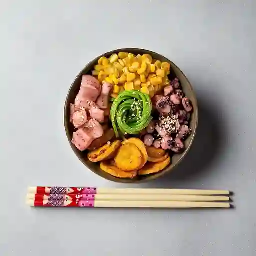 Poke Pulpo y Calamar Salteado