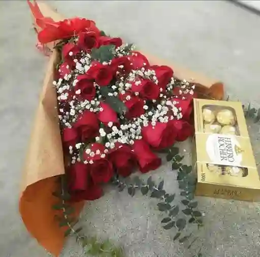 Chocolates Bouquet Mi Amor .Vienen 24 Rosas Rojas Con Gipso Y Ferrero