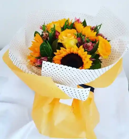 Bouquet de 6 girasoles.  