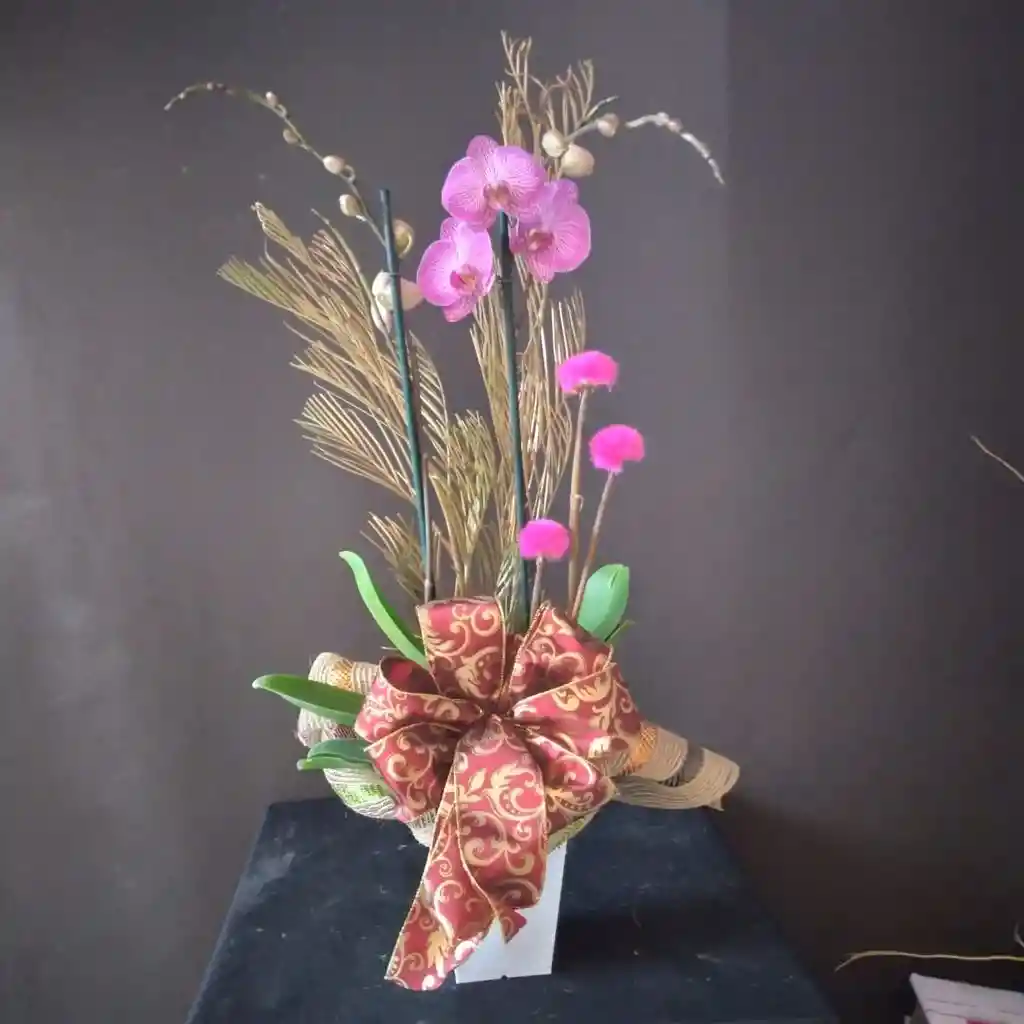 Orquídea decorada para Regalo con Moño