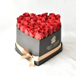 Rosas rojas x 30 unidades en caja corazón