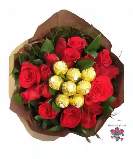 Bouquet de rosas con chocolates