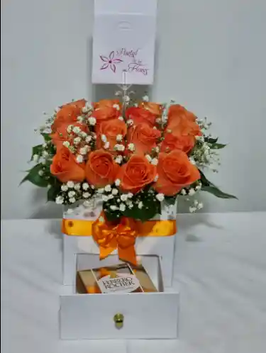 Caja de rosas con cajón