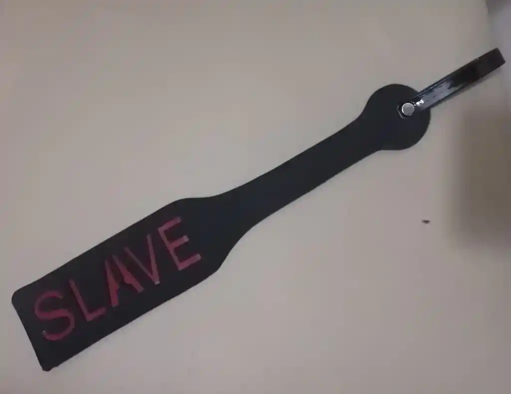 Fusta latigo bondage