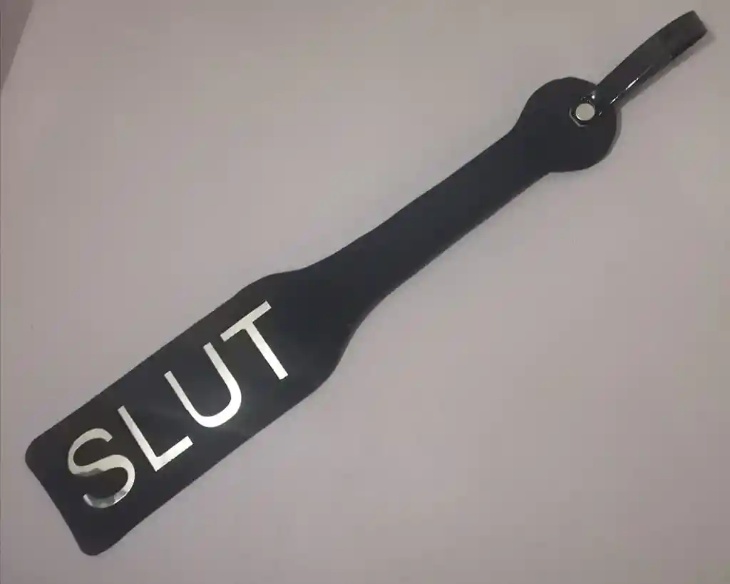 Fusta latigo bondage